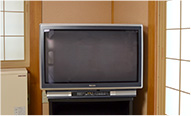 Cathode-ray tube television photos of
